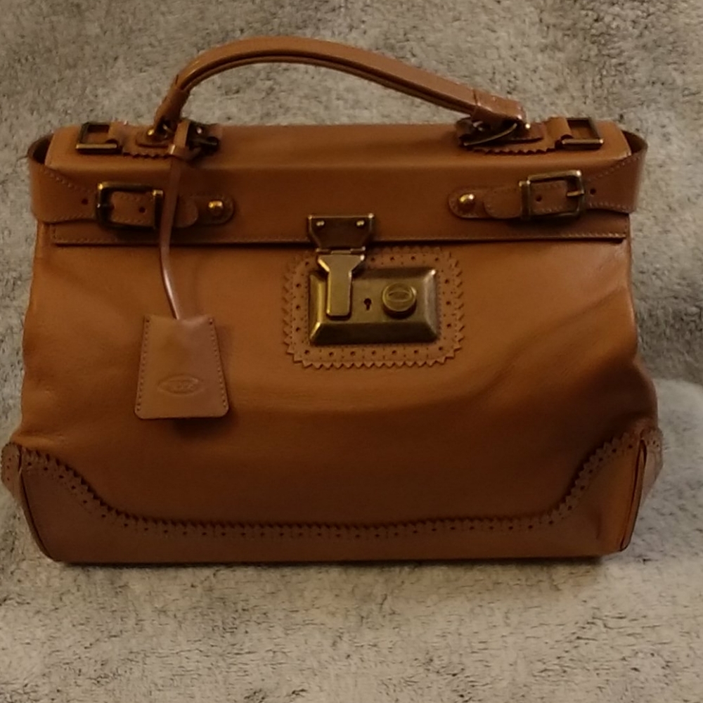 NWOT Authentic TOD'S genuine leather brown bag